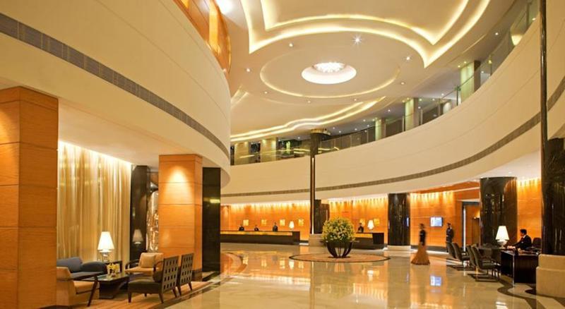 Radisson Blu Hotel New Delhi Dwarka Exterior photo